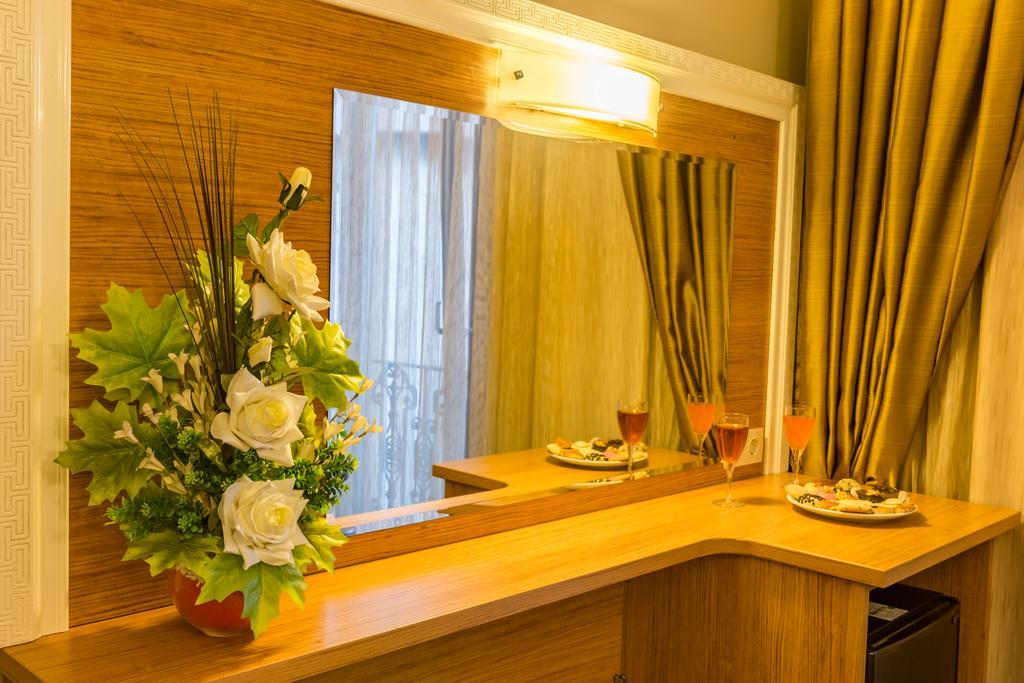 Grand Rosa Hotel Истанбул Екстериор снимка